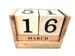 Kalendarz wiekuisty, drewniany na biurko - MW512, mango